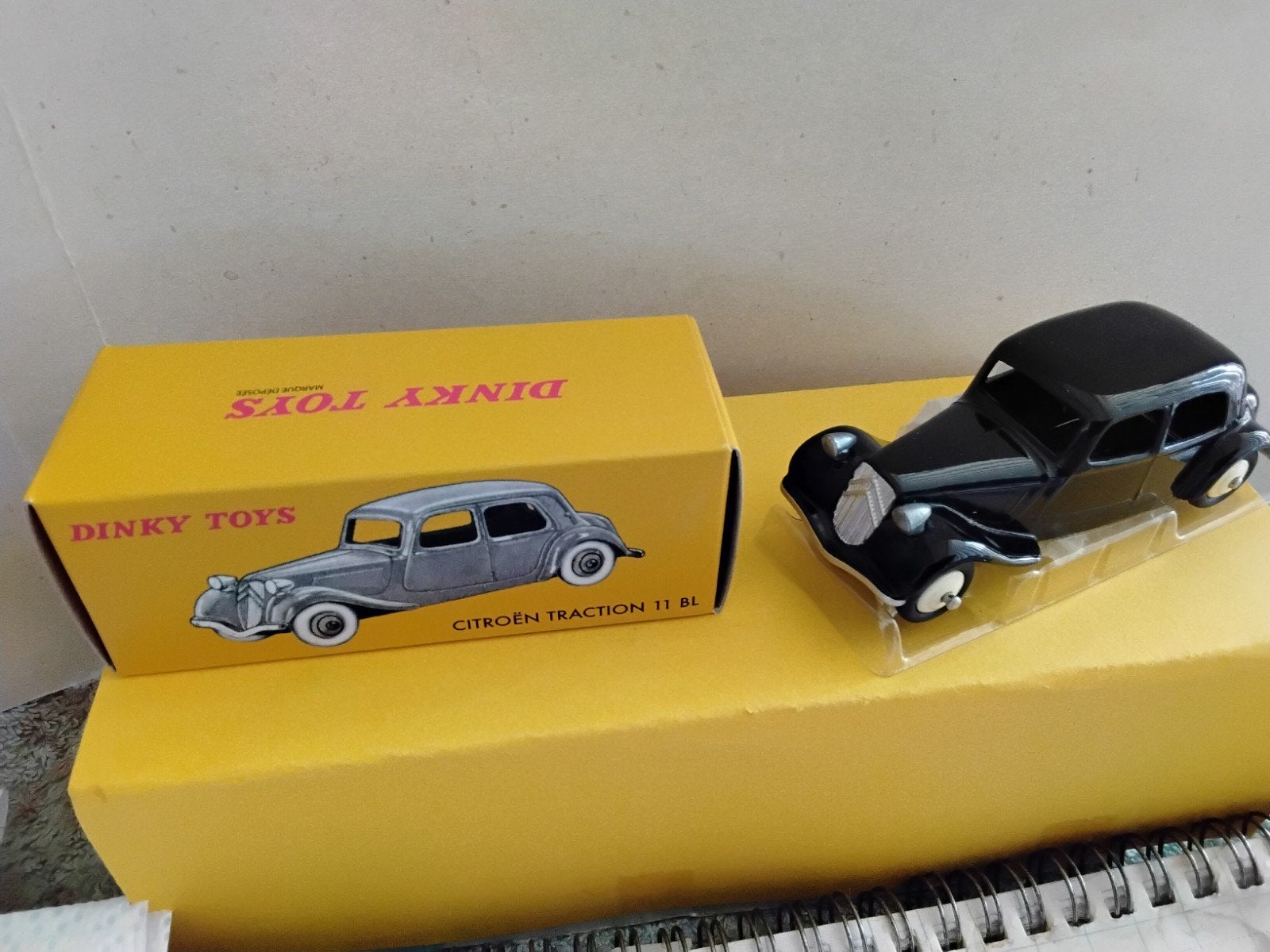DINKY TOYS ATLAS CITROËN TRACTION 11 BL NO 24 N, Ophalen of Verzenden, Zo goed als nieuw, Auto, Dinky Toys