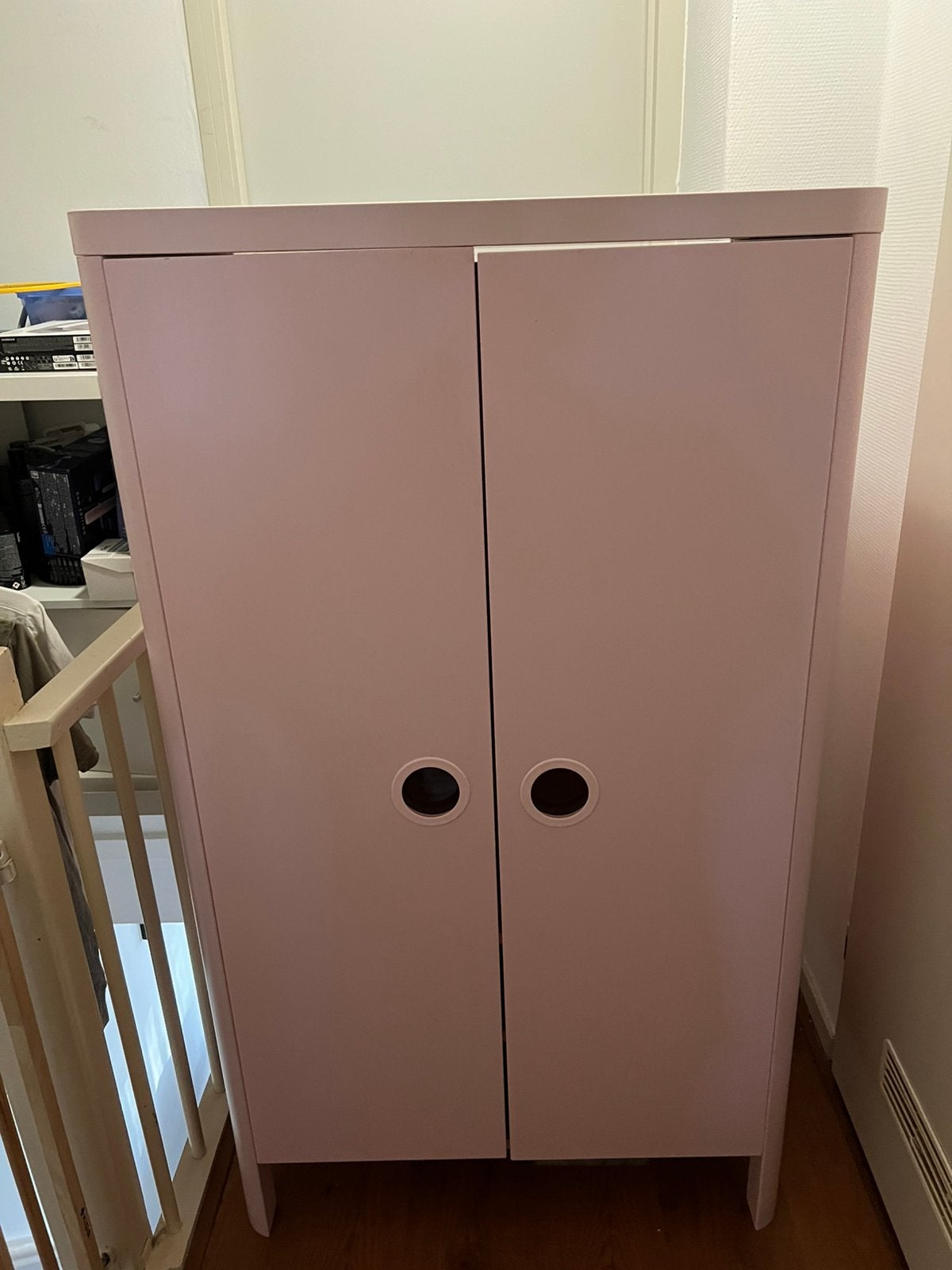 Ikea Busunge kast roze, Ophalen, Gebruikt
