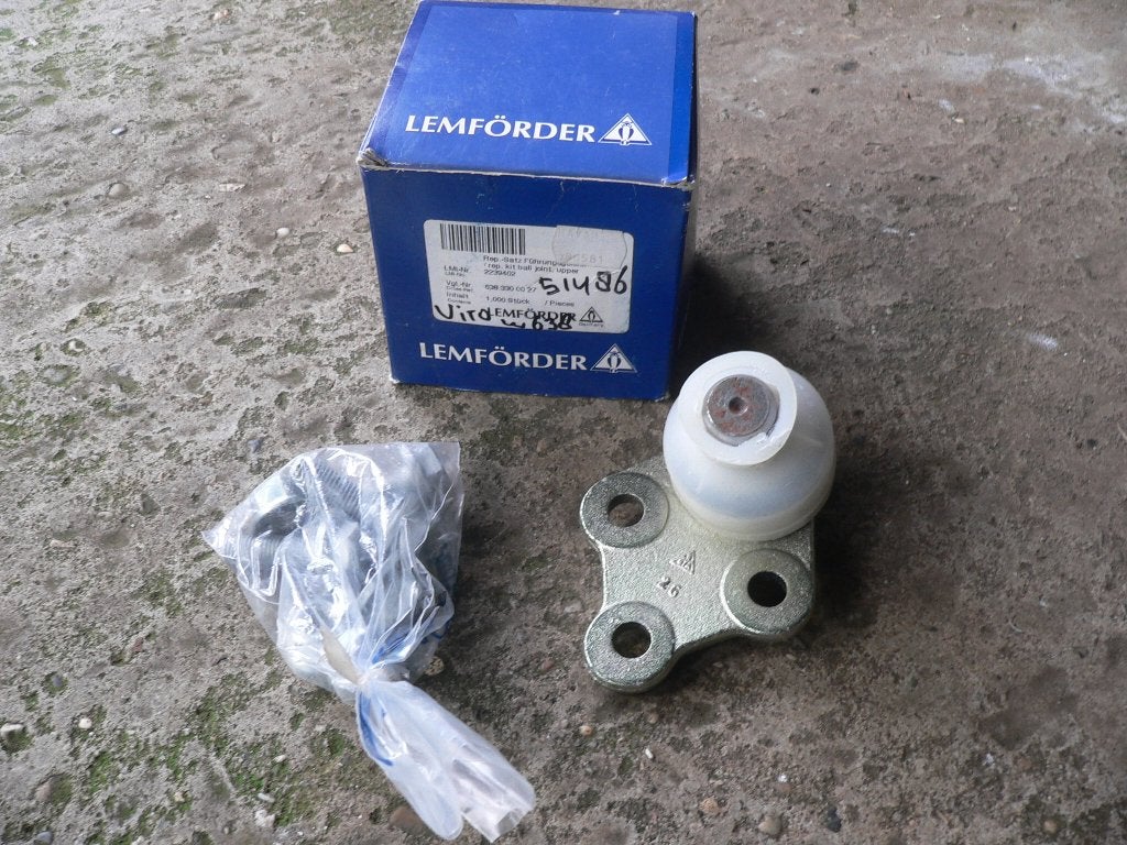 FUSEEKOGEL LEMFORDER MERCEDES VITO W638, Ophalen