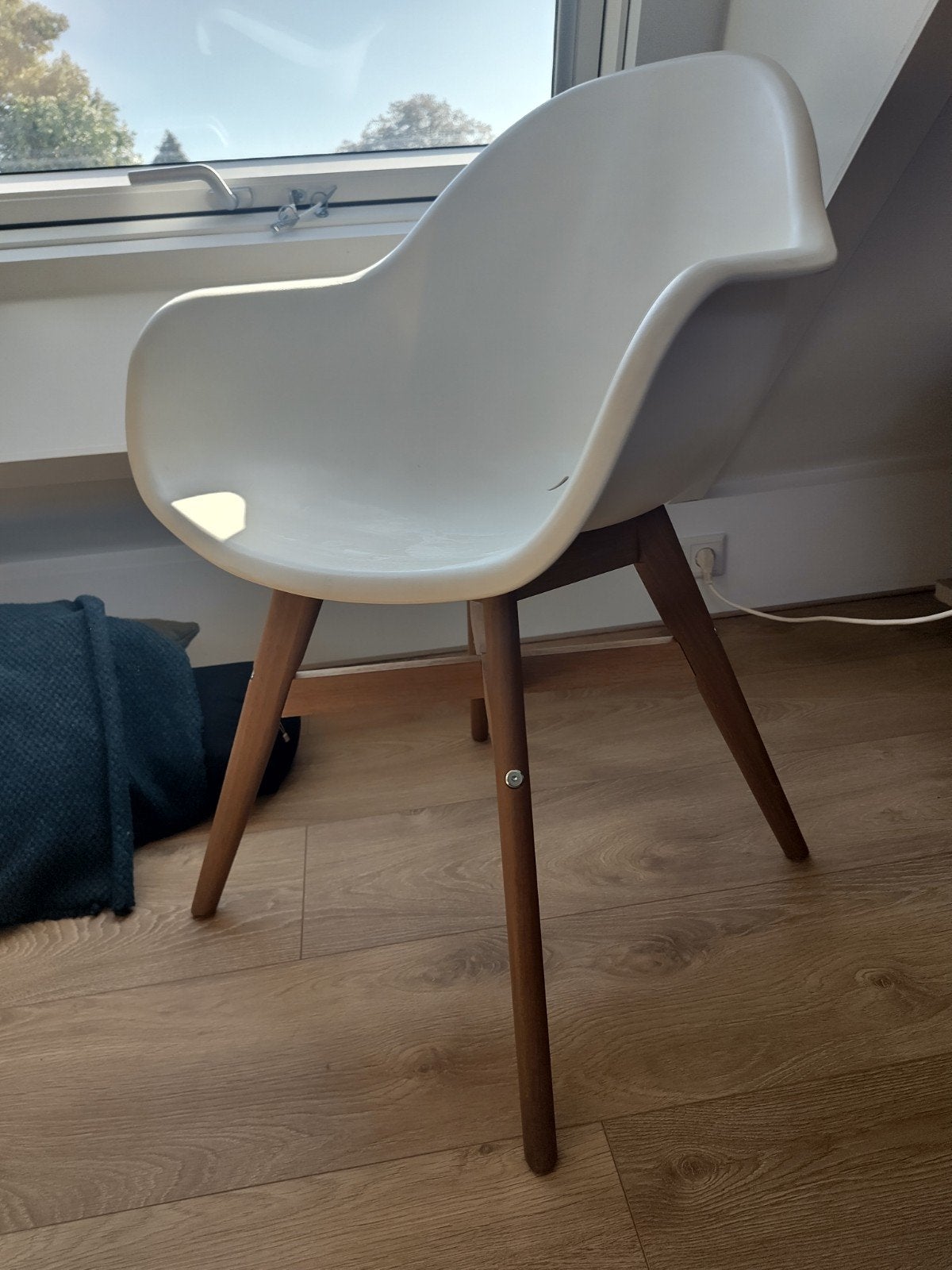 Ikea stoel - Wit met houten poten, Gebruikt, Wit, Ophalen, Hout