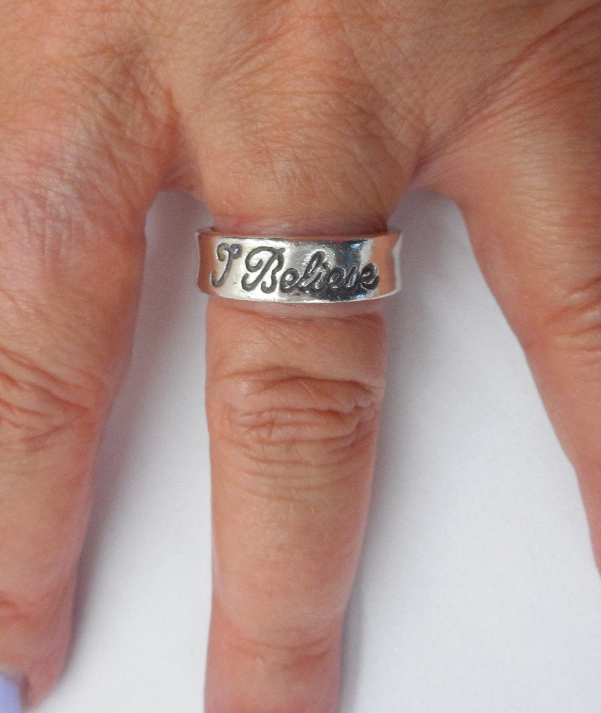 Zilveren bijzondere vintage religie ring I Believe nr.927