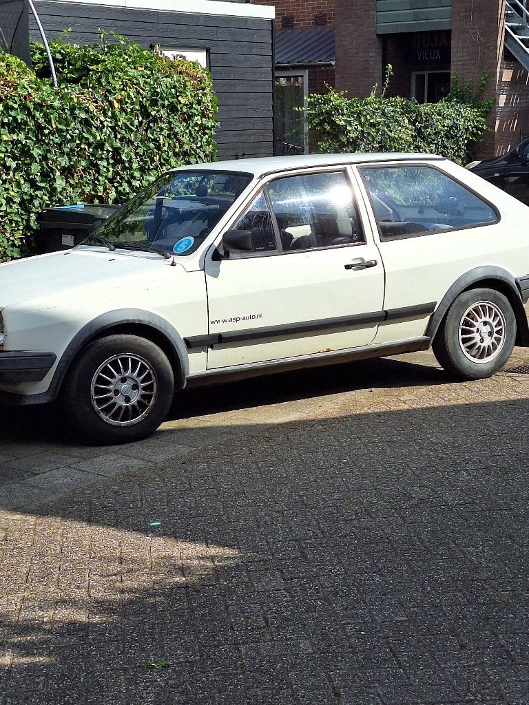 Volkswagen Polo 1.3 Coupe 40KW U9 1989 Wit, Auto's, Voorwielaandrijving, Stof, 54 pk, 4 cilinders