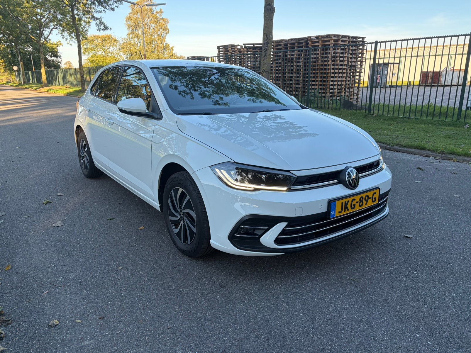 Volkswagen Polo Dsg 2022 Wit/camera/stoelverwarming carplay, Auto's, 95 pk, 1104 kg, Wit, Geïmporteerd
