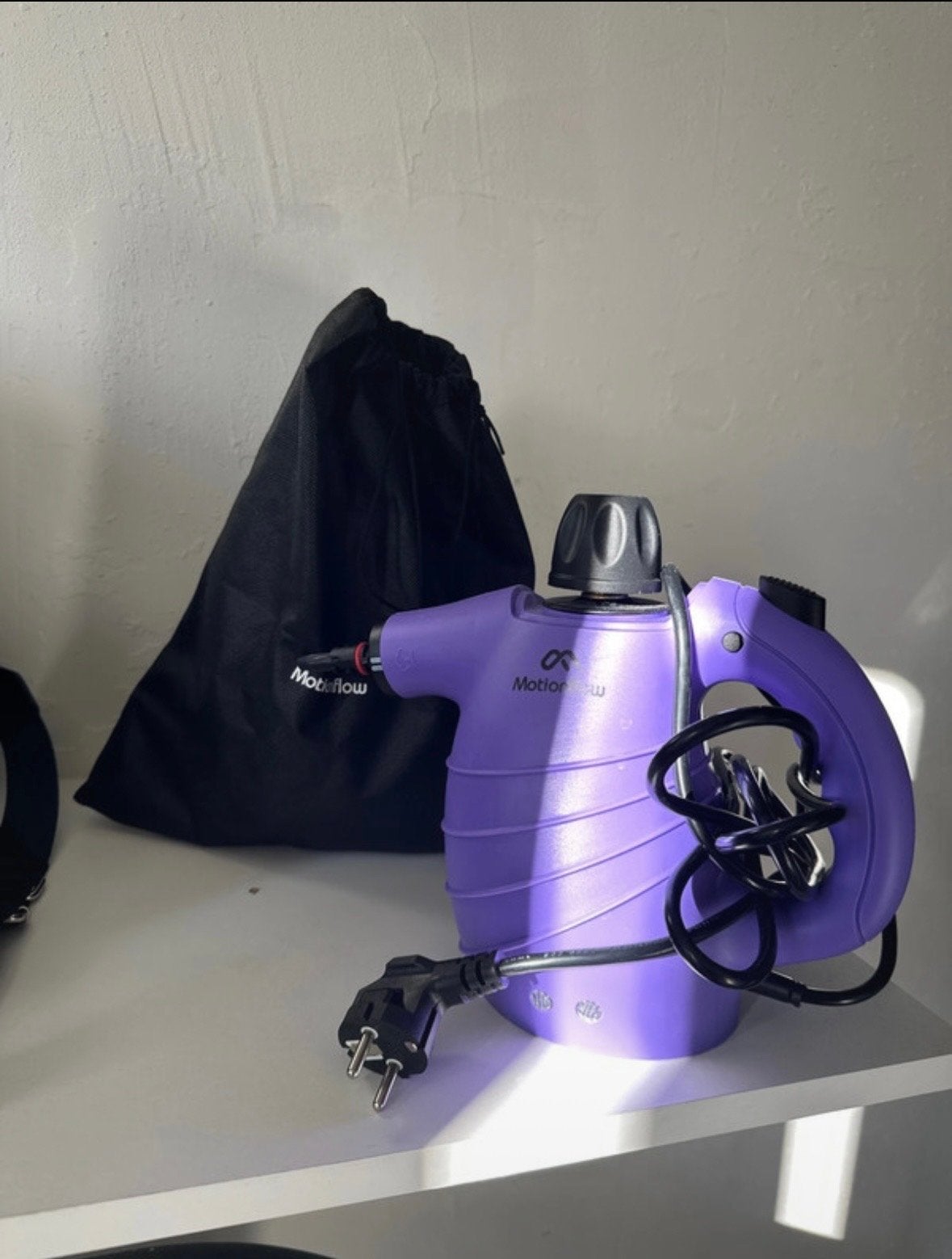 Motionflow Stoomreiniger - Compact en Krachtig, Witgoed en Apparatuur, Stoomapparaten, Ophalen of Verzenden, Zo goed als nieuw