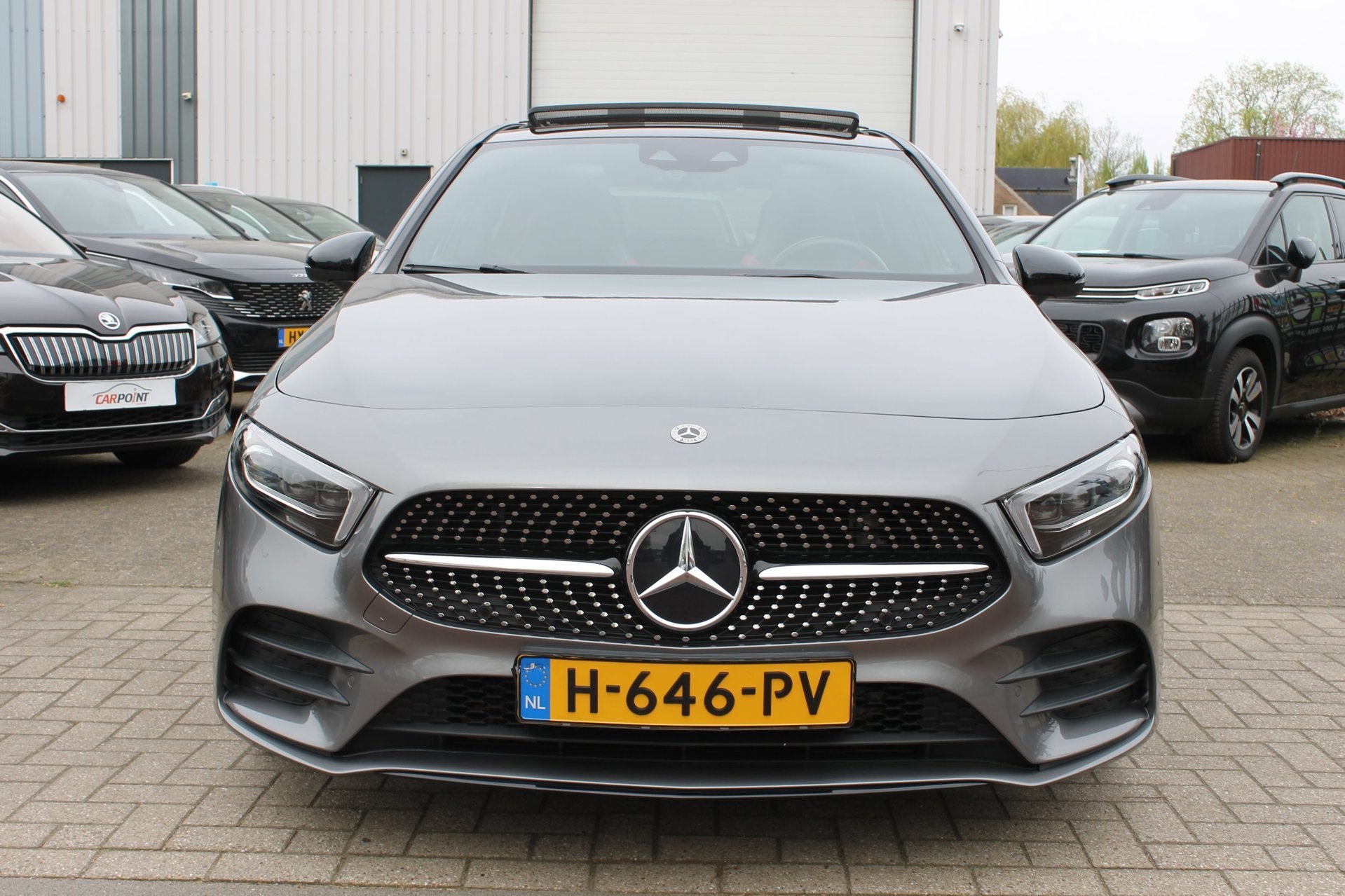 Mercedes-Benz A-klasse 180 Premium Plus AMG Pano Sfeer Memor, 136 pk, Gebruikt, 4 cilinders, Bedrijf