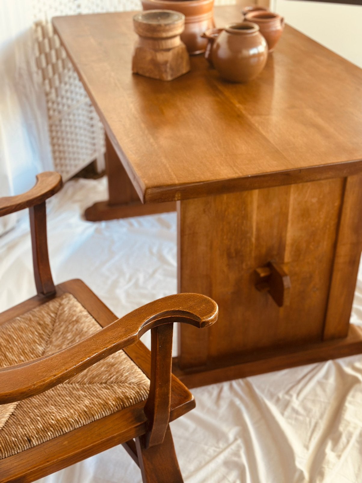 Kloostertafel eettafel hout brutalisme 140 lang, Antiek en Kunst, Ophalen of Verzenden