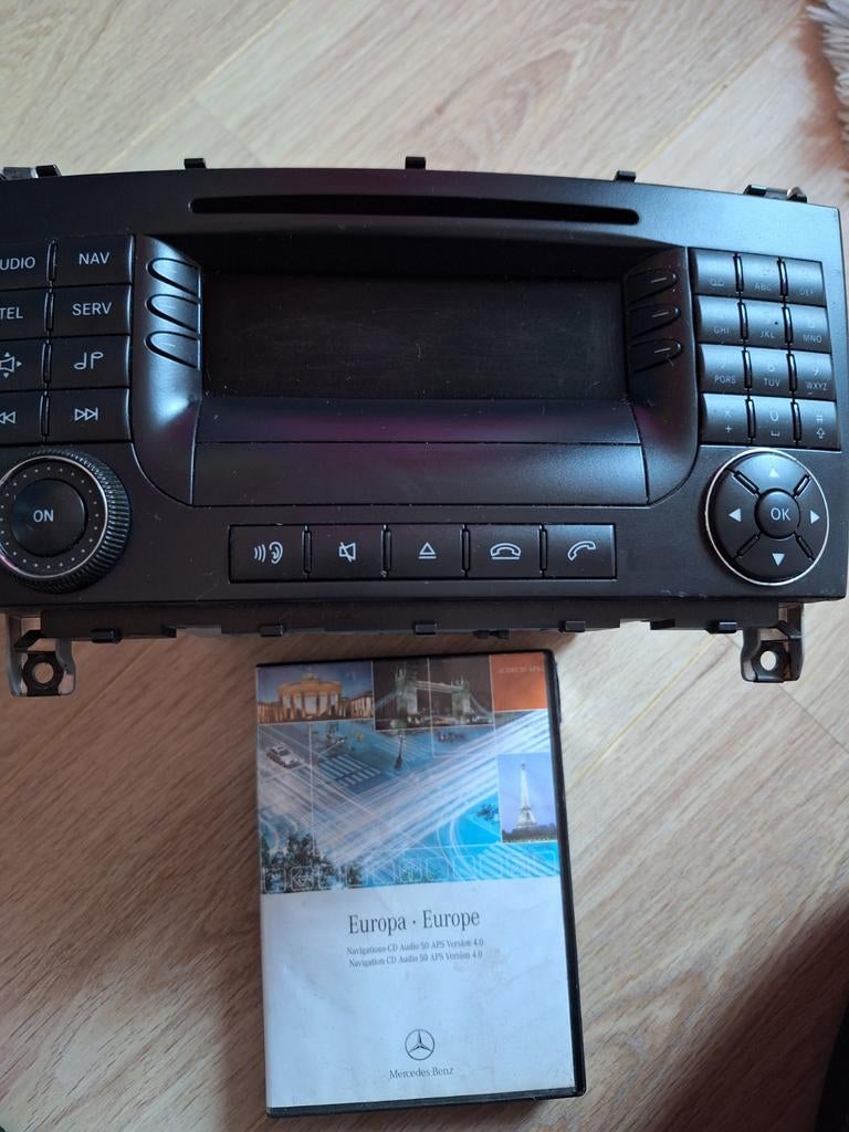 Mercedes Autoradio met Navigatie - Audio 50 APS, Auto diversen, Autonavigatie, Ophalen of Verzenden