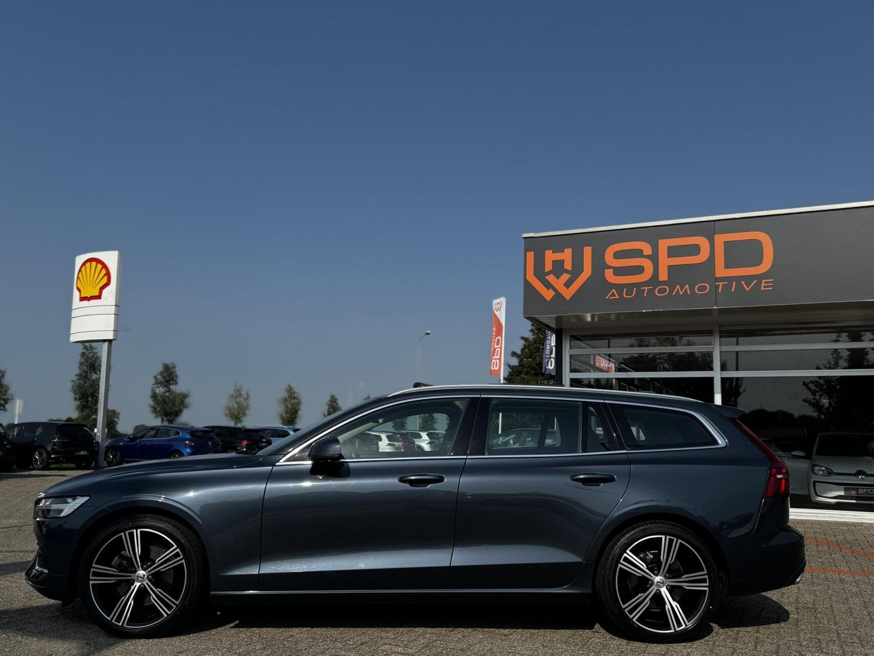 Volvo V60 2.0 B4 Inscription|Pano|ACC|19''|H&K|LED|HUD|Memor, Auto's, 15 km/l, 4 cilinders, 1969 cc, Blauw