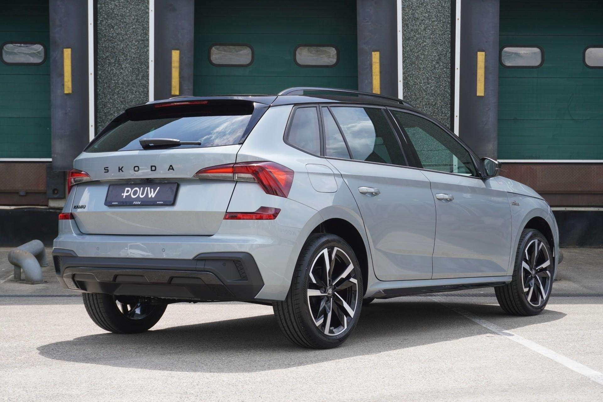 Skoda Kamiq 1.0 TSI 115pk Monte Carlo | Trekhaak Wegklapbaar, Auto's, 12 maanden, Euro 6, Nieuw, 3 cilinders