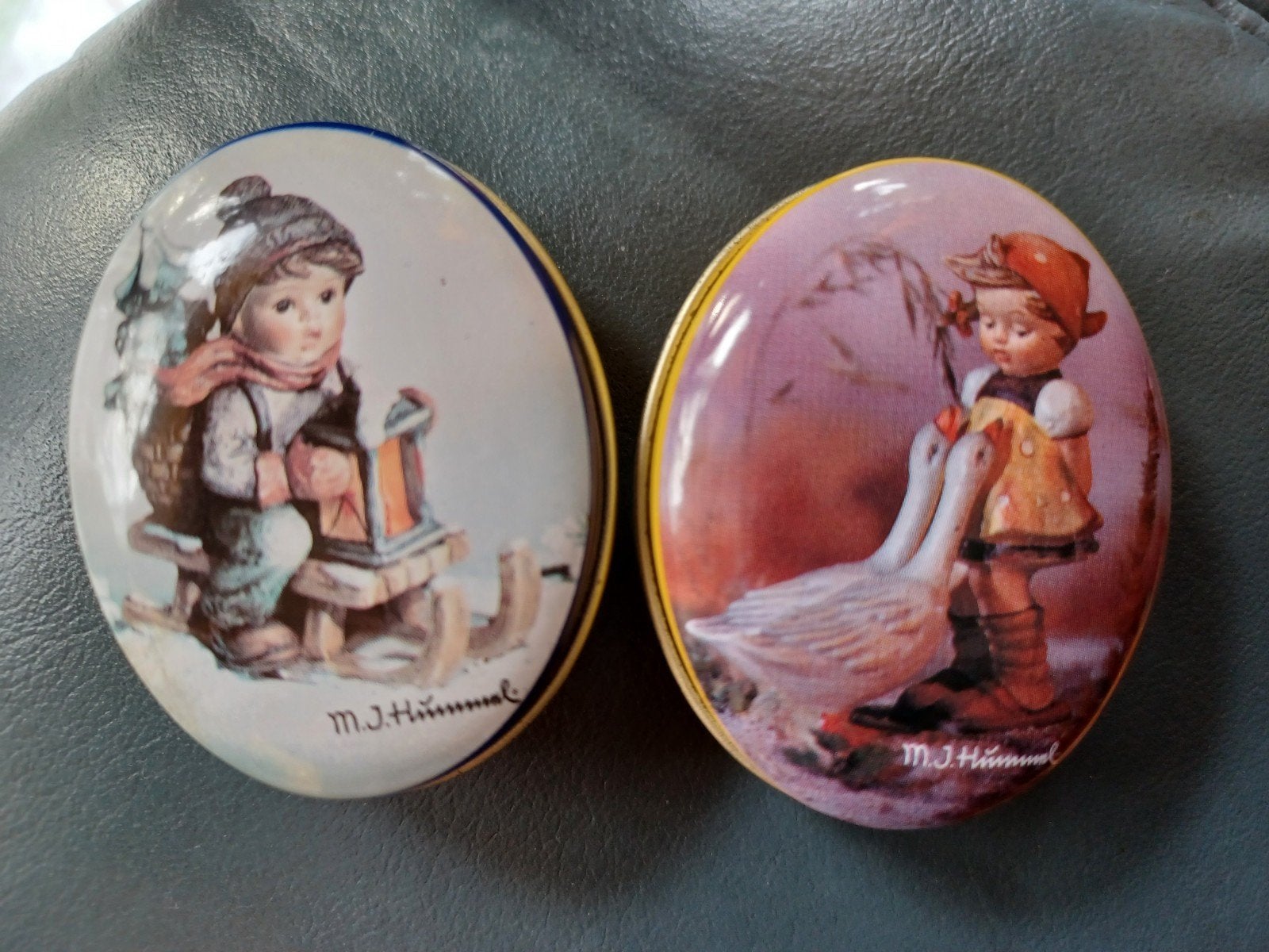 2 Hummel pillendoosjes Vintage verzamelobjecten, Ophalen of Verzenden, Gebruikt