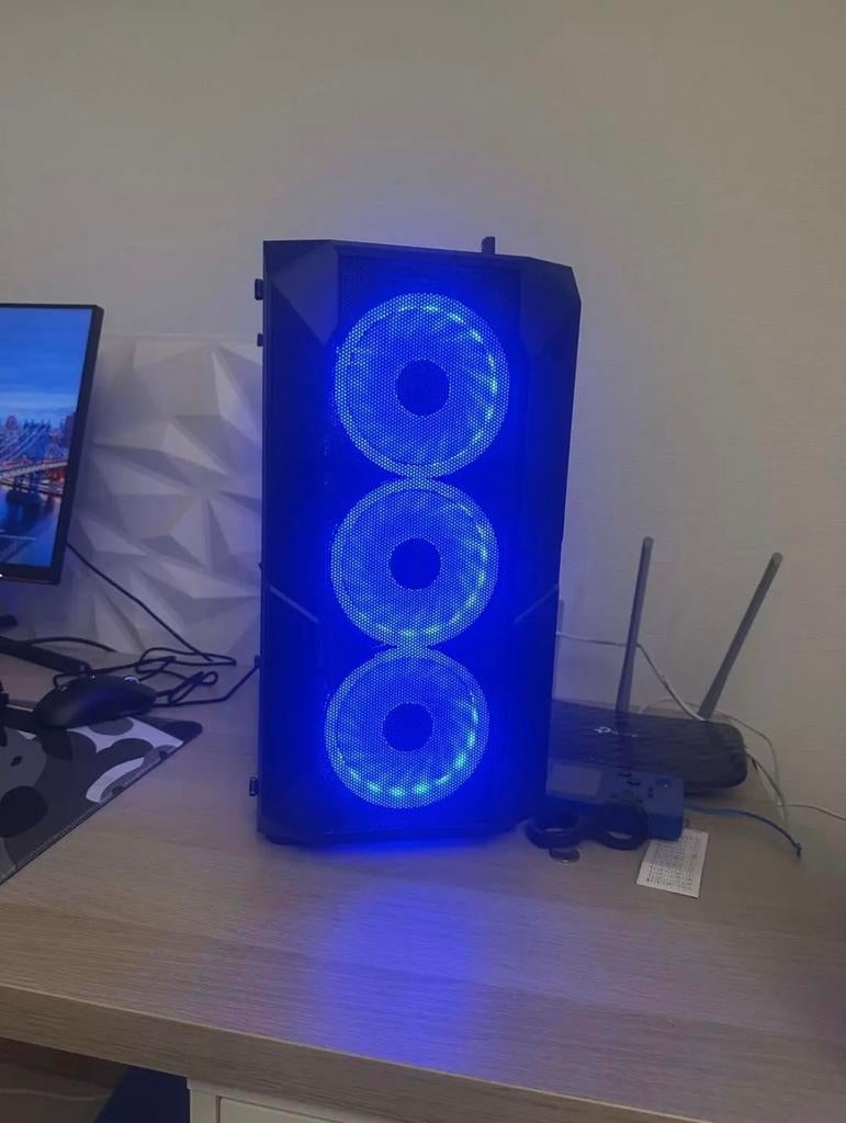 Pc rtx 4060, 2 tot 3 Ghz, Ophalen of Verzenden, Zo goed als nieuw, Gaming
