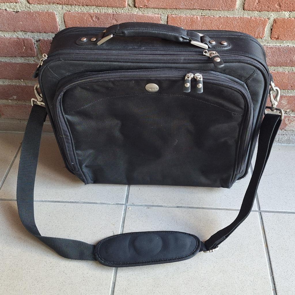 DELL laptoptas, Computers en Software, Laptoptassen, Gevoerd laptopvak, Gebruikt, 17 inch of meer, Ophalen of Verzenden