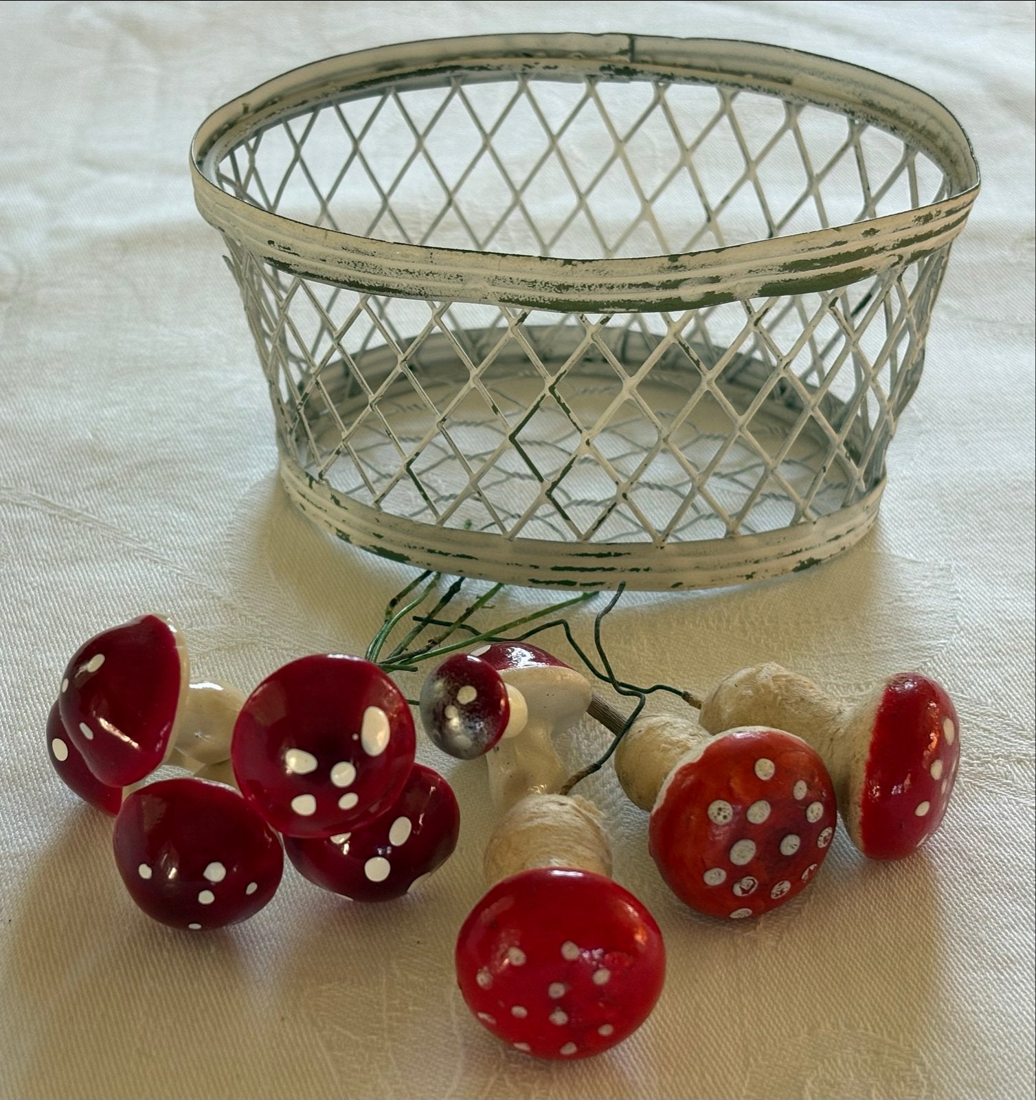Brocante draadmandje met decoratieve paddenstoelen, Antiek en Kunst, Ophalen of Verzenden
