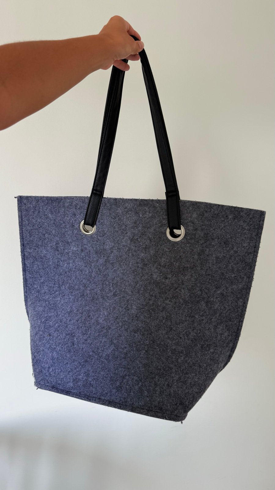 Grijze vilten shopper met leren hengsels, Ophalen, Gebruikt, Grijs, Shopper