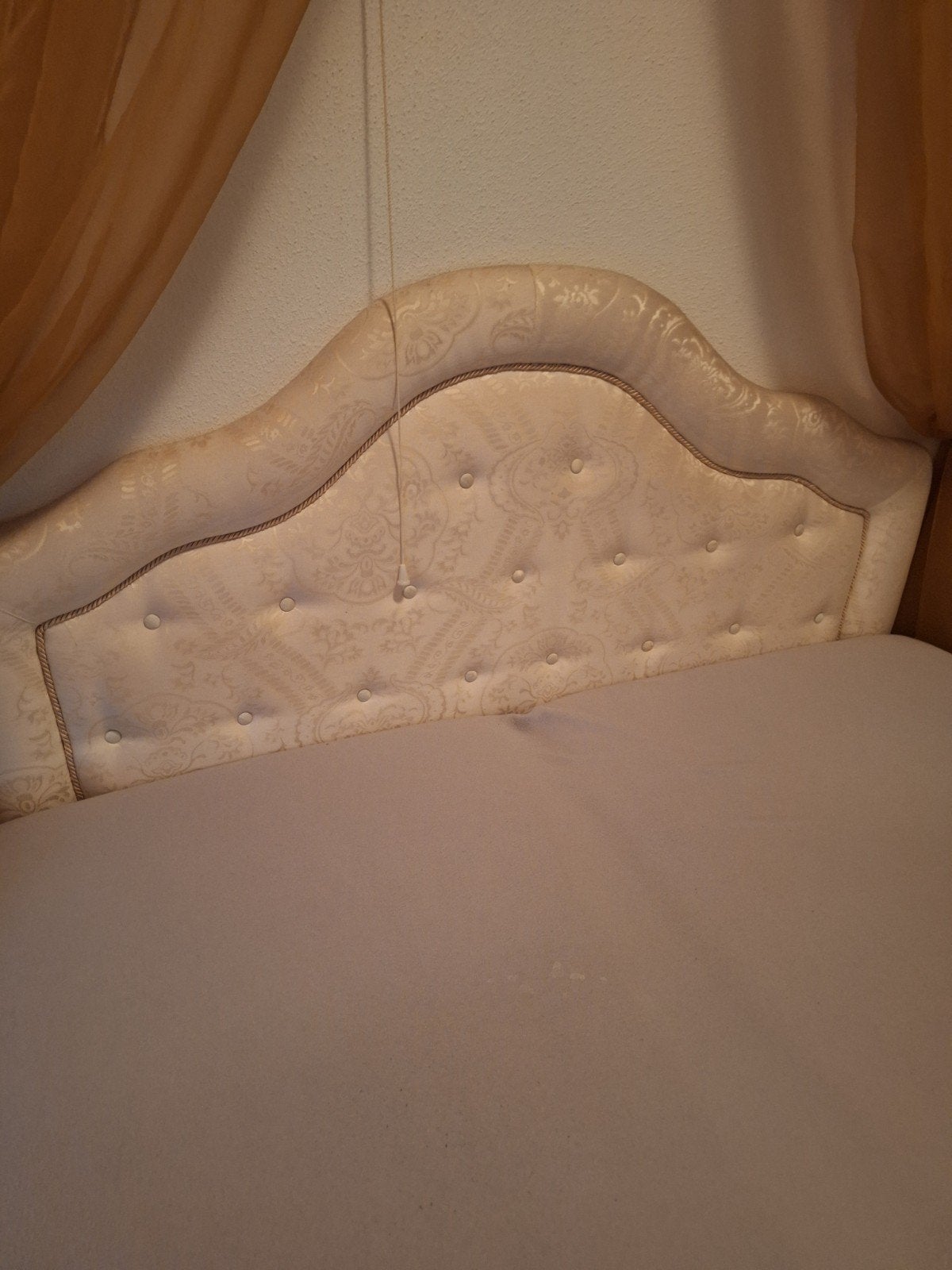 Boxspring met achterkant, Gebruikt, Tweepersoons, Ophalen of Verzenden, 160 cm