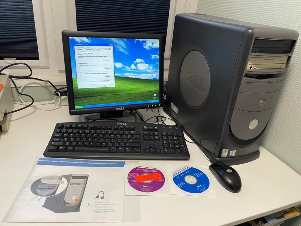 Prachtige Retro PC: Dell Dimension 4550 P4 – Windows XP Home, Computers en Software, Vintage Computers, Ophalen, Dell