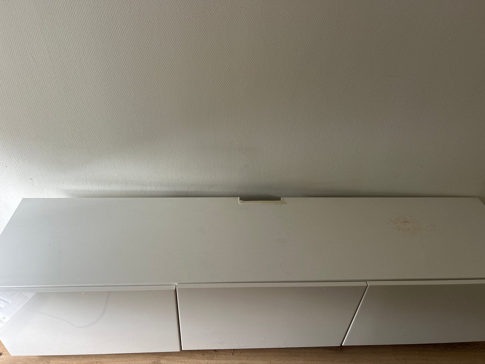 Wit tv-meubel gratis af te halen, Huis en Inrichting, Kasten | Televisiemeubels, Ophalen, Gebruikt, 150 tot 200 cm, Minder dan 100 cm