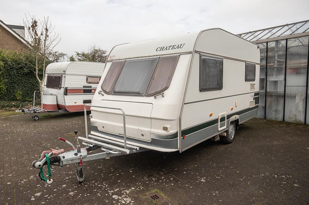 Caravan Chateau 403C met lange bedden en mover, Caravans en Kamperen, Chateau, 2 aparte bedden, Particulier, 6 tot 7 meter