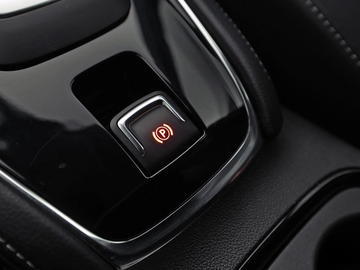 Foto 31 van Opel Grandland 1.6 Turbo Plug-In Hybrid Elegance Black Pack
