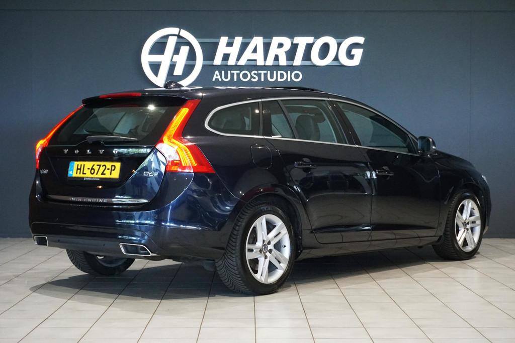 Volvo V60 2.4 D6 Twin Engine R-Design * dealer onderhouden *, Automaat, Blauw, Automatische klimaatregeling, Vierwielaandrijving