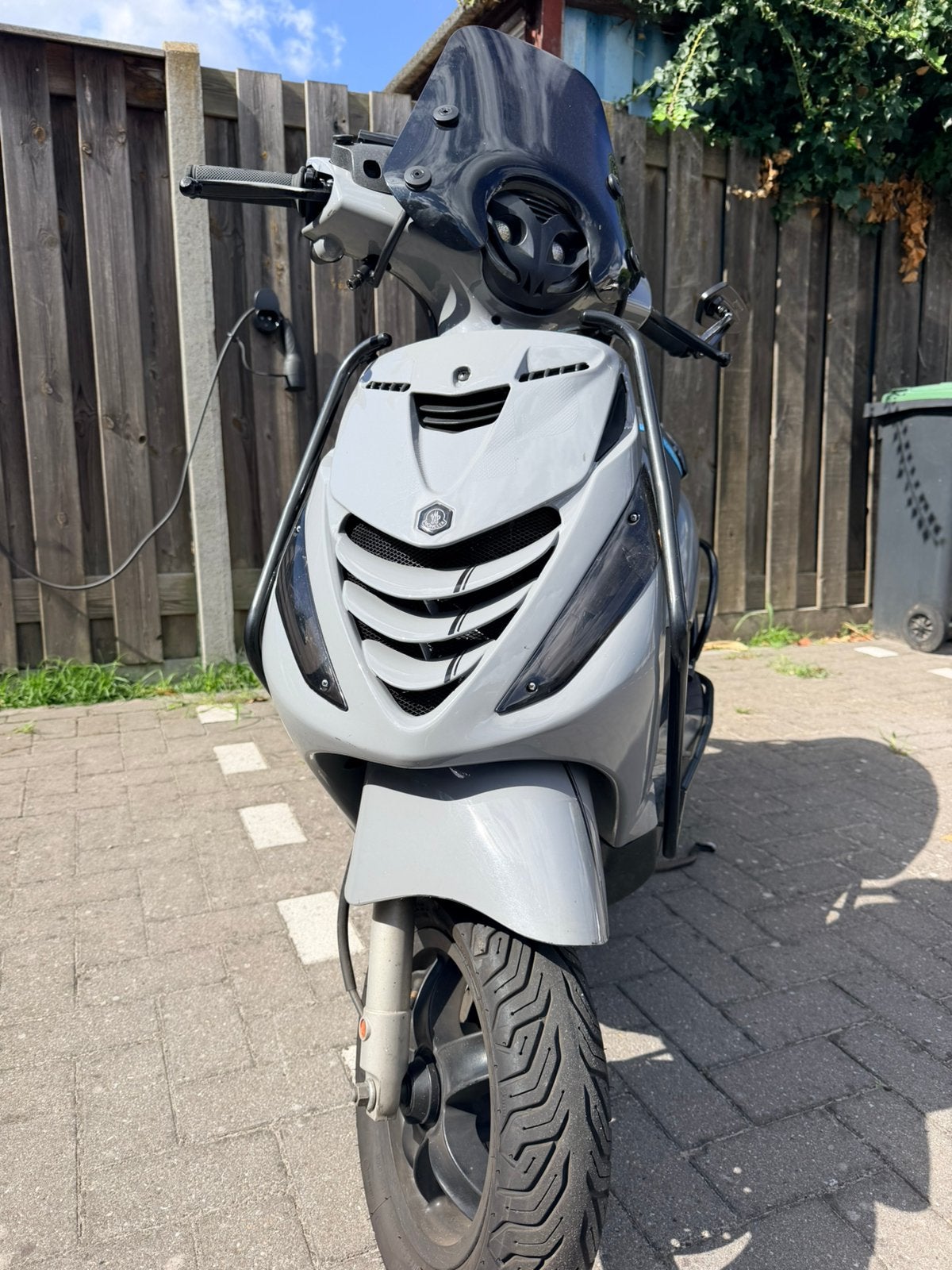 Zip 4t 2v 80cc, Fietsen en Brommers, Ophalen, Zo goed als nieuw, Benzine, Zip