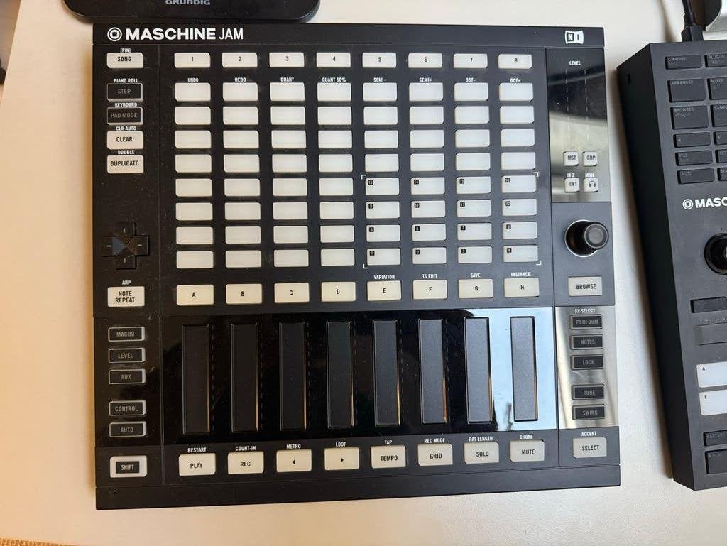 Native Instruments Maschine Jam MIDI Controller, Muziek en Instrumenten, Ophalen, Zo goed als nieuw