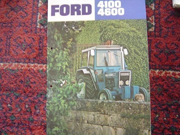 Ford 4100 4600 trekker folder tracktor 1975 ?, Boeken, Catalogussen en Folders, Ophalen of Verzenden, Gelezen