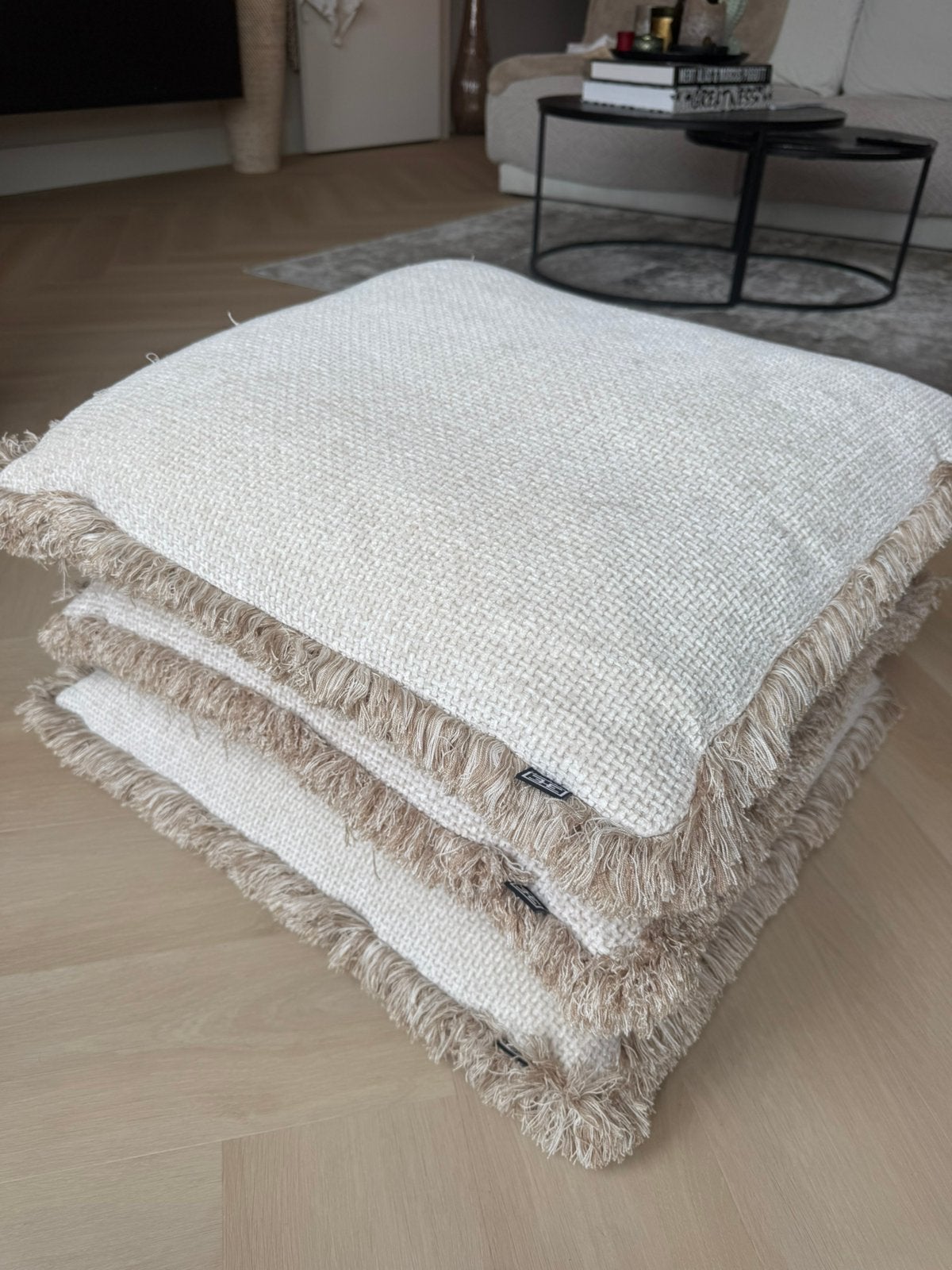 EICHHOLTZ Kussen Nami - L - Lyssa off-white, Beige, Vierkant, Inclusief binnenkussen, Ophalen of Verzenden