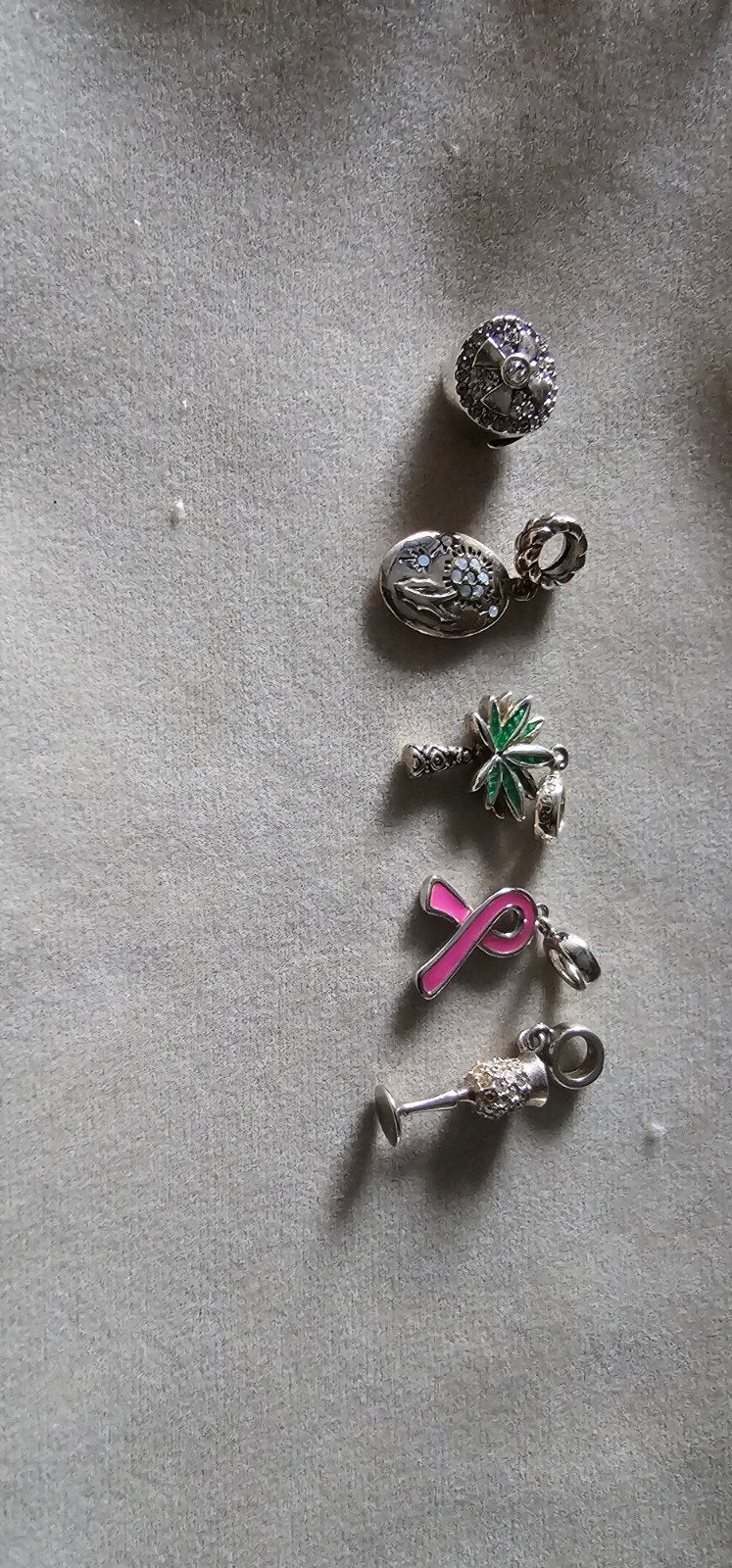 zilveren chamilia bedels, Overige merken, Ophalen of Verzenden, Zo goed als nieuw, 4 bedels of meer