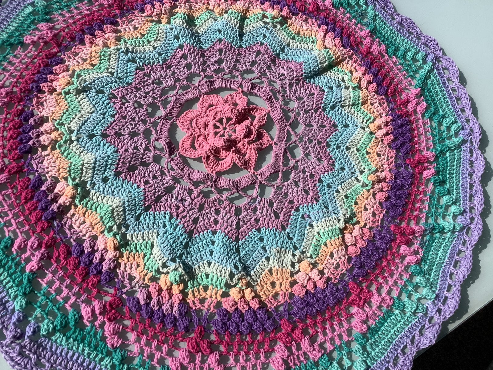 Gehaakt tafelkleed Tafelkleed, Rond tafelkleed 100 cm, Ophalen of Verzenden, Nieuw, Haken, Wol of Garen