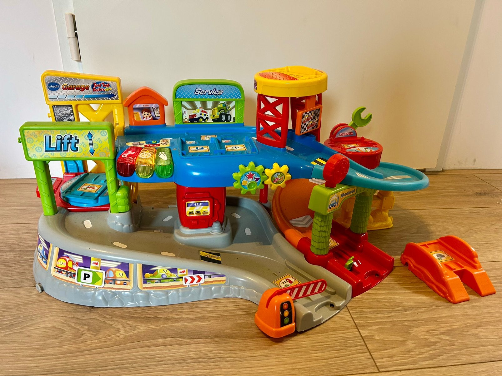 Vtech speelset toet toet auto’s toettoet garage, Kinderen en Baby's, Ophalen of Verzenden, Gebruikt, 2 tot 4 jaar