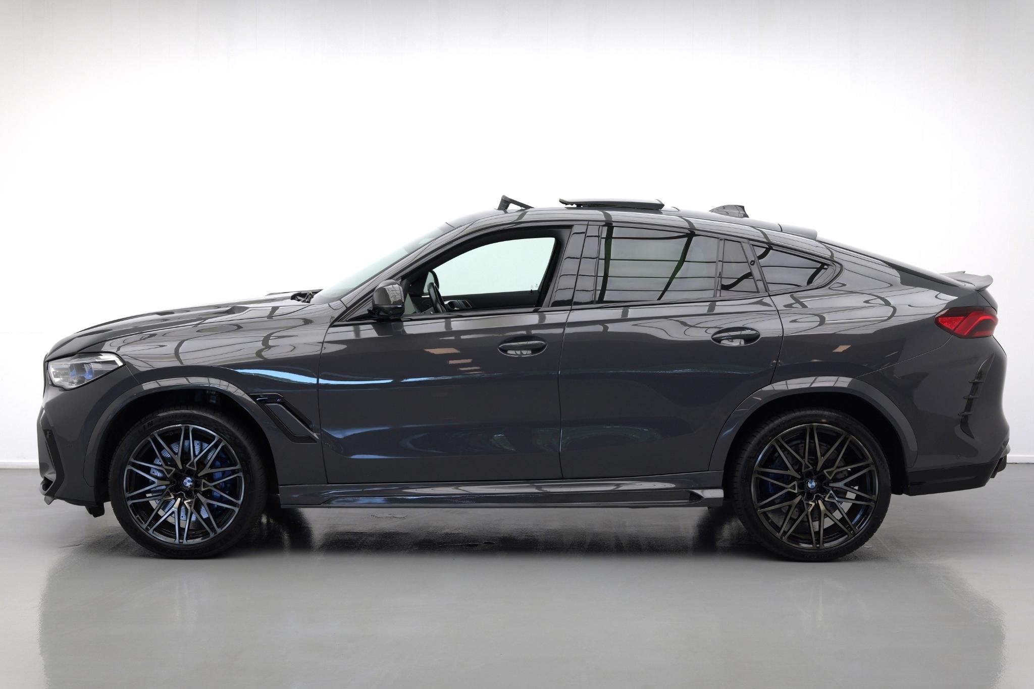 BMW X6 M Competition |Pano|FULL Carbon|DravitGrau|Dealer.ond, Auto's, Verwarmde buitenspiegels, Gebruikt, 4395 cc, Bedrijf