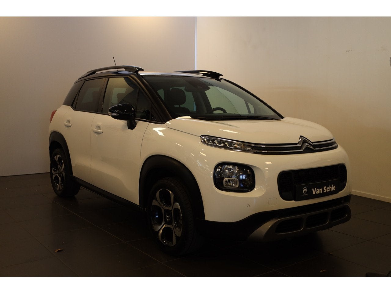 Citroën C3 Aircross PT 110 Shine Automaat-6 Navi | Camera |, Automaat, Gebruikt, 1199 cc, Verwarmde buitenspiegels