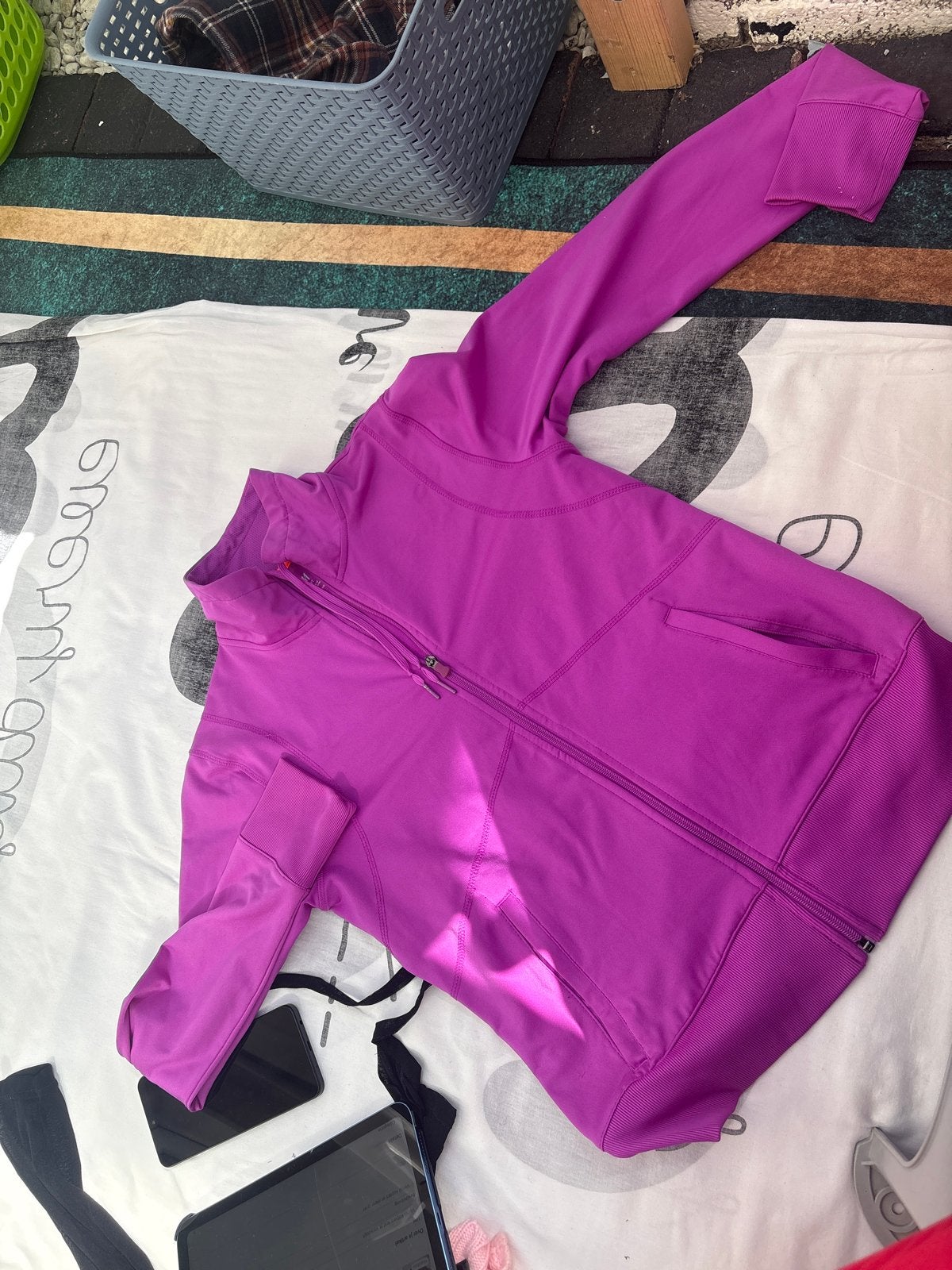 H&M Sport Fietsshirt/Hardloopjack Maat M Paars, Maat 38/40 (M), Paars, Ophalen of Verzenden, Zo goed als nieuw