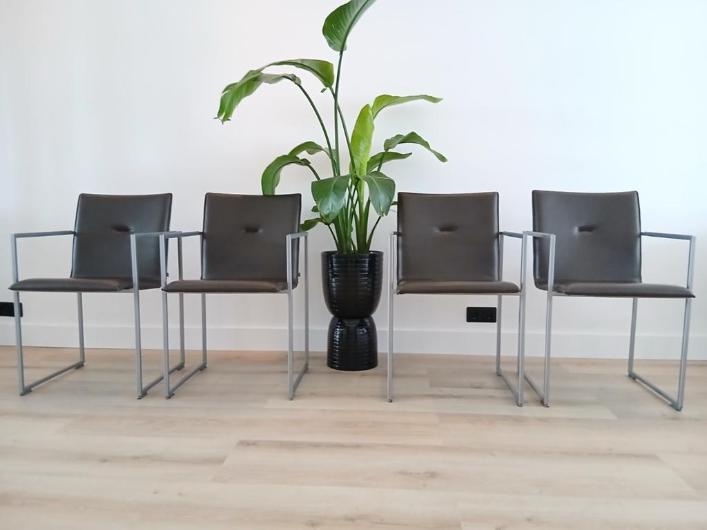 4 x Arco Frame Design Eetkamerstoelen, Ophalen, Zo goed als nieuw, Bruin, Vier