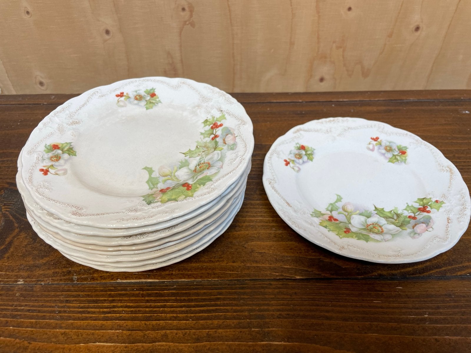 Set van 9 antieke gebaksschoteltjes met bloemmotief, Ophalen