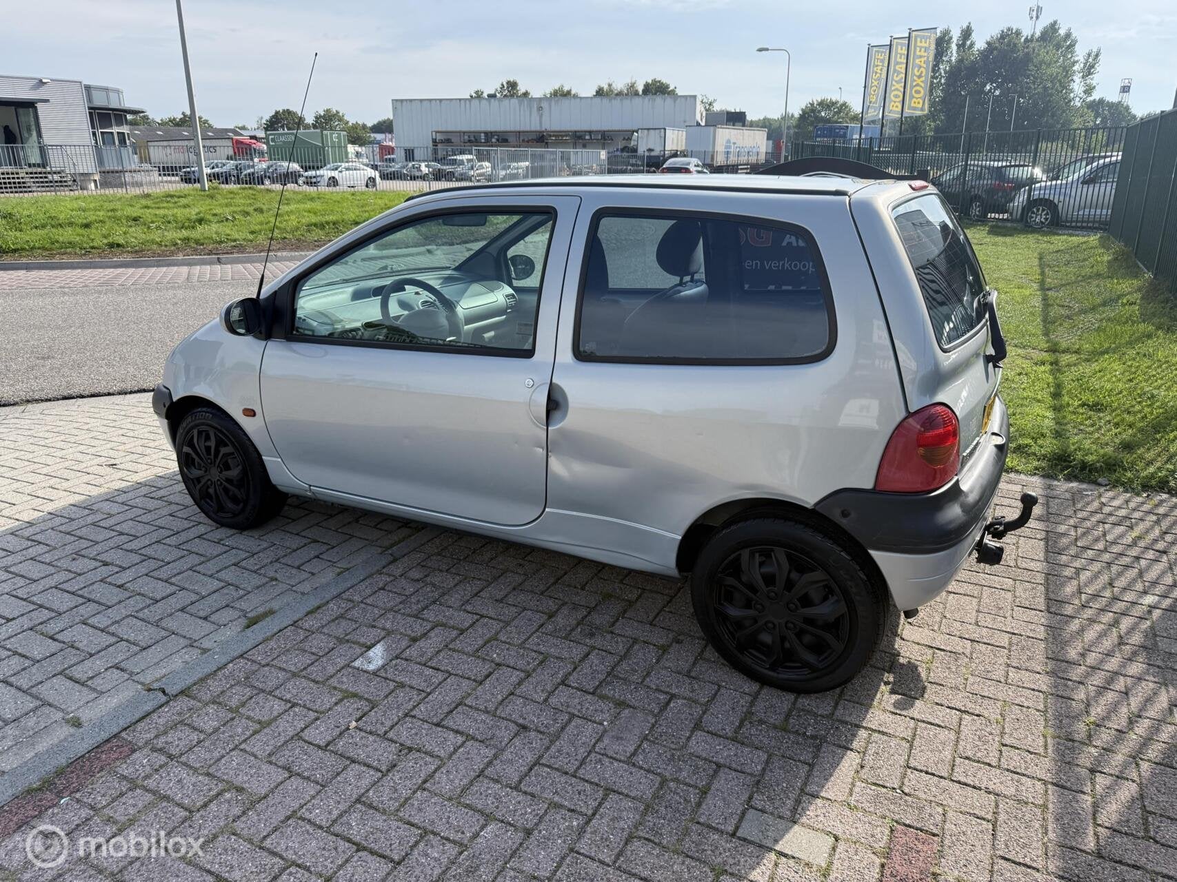 Renault Twingo 1.2 Hélios vaste prijs, Auto's, Voorwielaandrijving, Origineel Nederlands, Bedrijf, Handgeschakeld