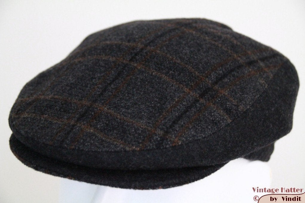 Vintage Platte pet grijs en bruin met oorwarmer 53 = XXS, Ophalen of Verzenden, Zo goed als nieuw, 55 cm (S, 6⅞ inch) of minder