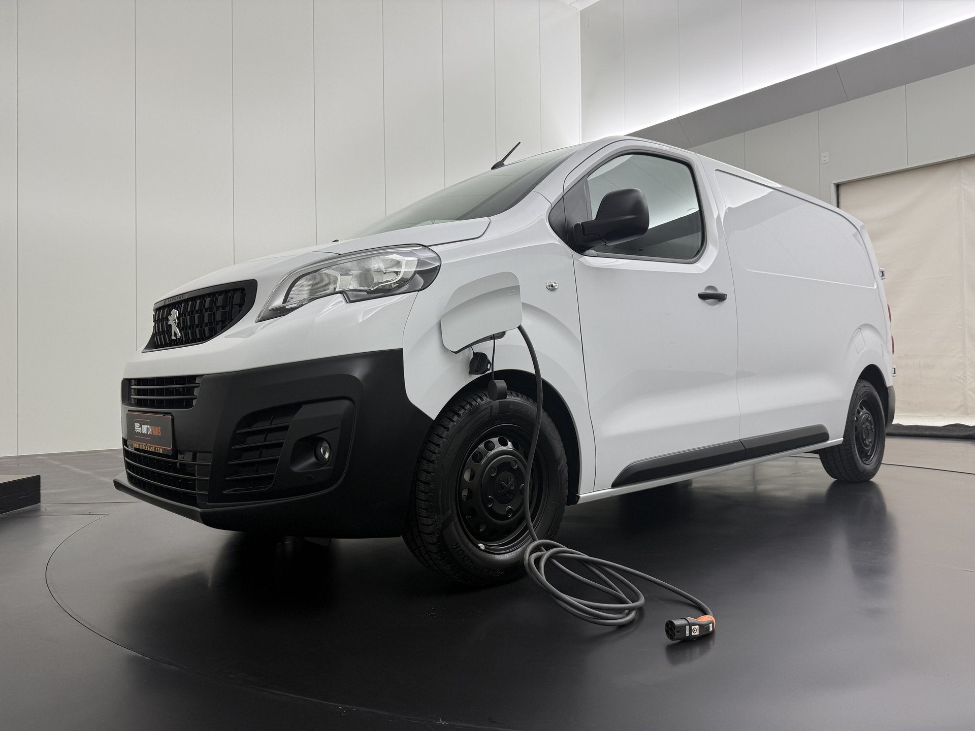 Peugeot e-Expert Lang 50KWh | Elektrisch | Multimedia | Airc, Gebruikt, Zwart, Elektrische ramen, Wit