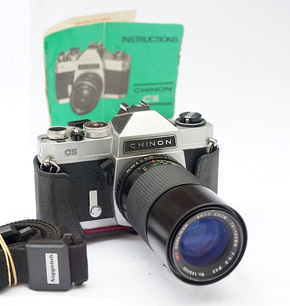 Chinon CS (1978) met M42 zoomlens 70-210mm e.a., Ophalen of Verzenden, Compact, Overige Merken
