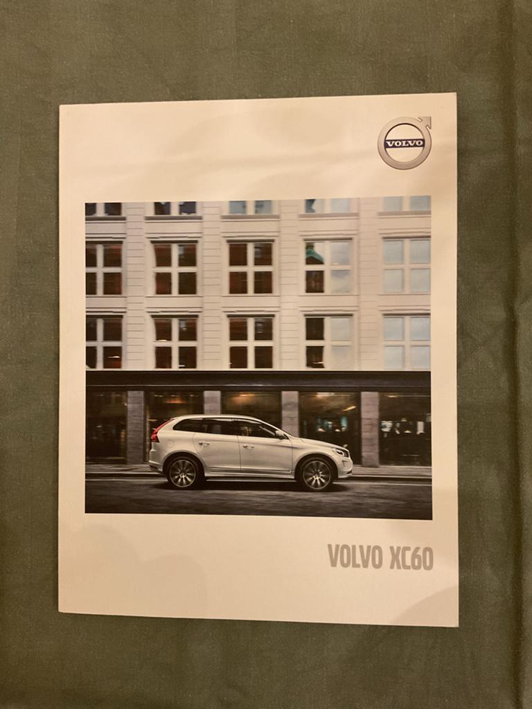 Volvo XC60 Brochure - Kleuren en Specificaties, Ophalen of Verzenden, Zo goed als nieuw, Volvo