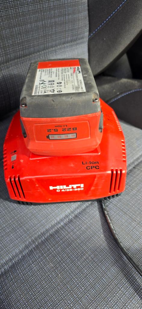 Hilti accu + lader 21.6 volt, Ophalen of Verzenden