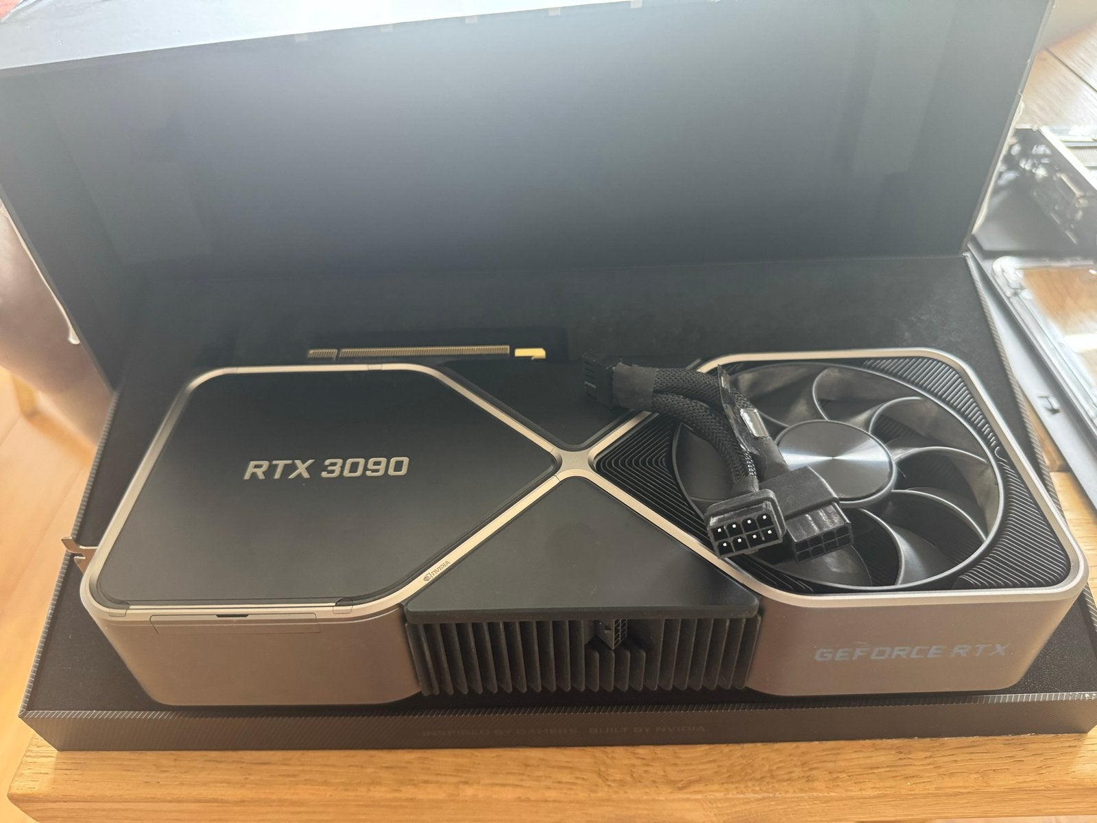 Nvidia RTX 3090 FE 24 GB Videokaart, Computers en Software, Ophalen, GDDR6, PCI-Express 4, Zo goed als nieuw