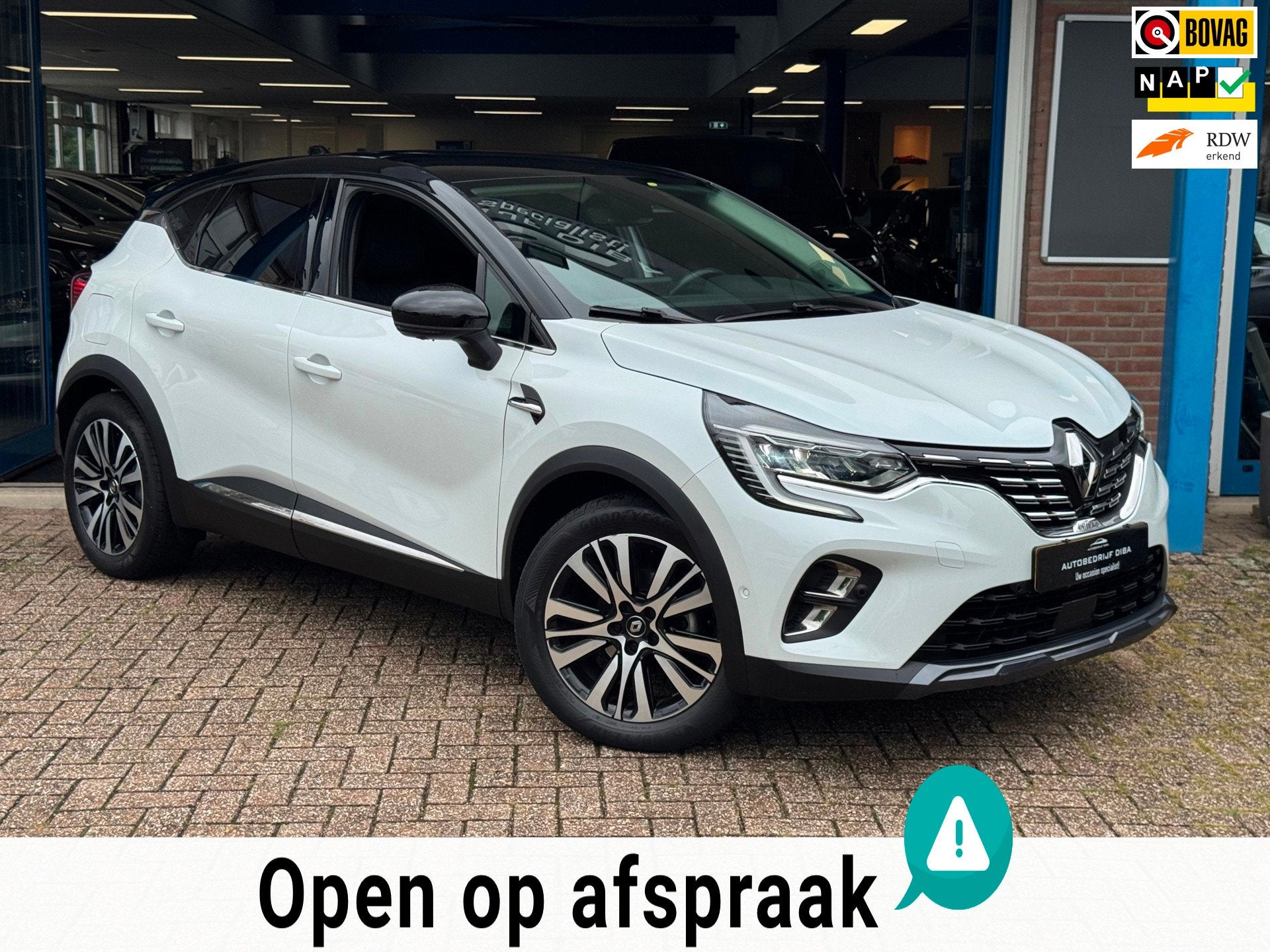 Renault Captur 1.3 TCe 130 Initiale Paris 2020 AUT NAVI NAP!, Auto's, Dealer onderhouden, Gebruikt, 4 cilinders, Automatische klimaatregeling
