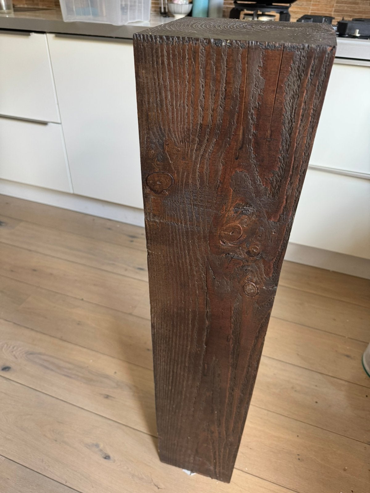 Massief eiken houten zuil /sokkel, Ophalen, Zo goed als nieuw