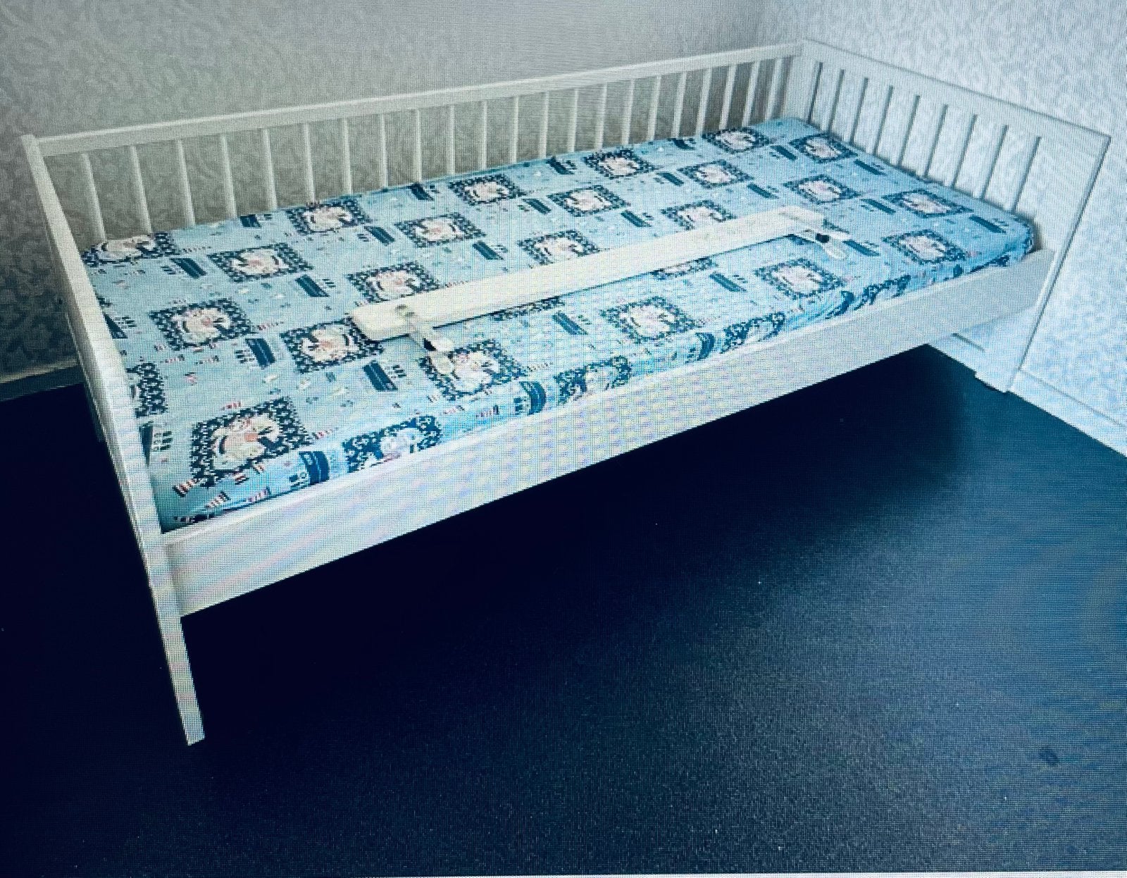 kleuterbed in goede staat - Prenatal -  campingbedje kado, 70 tot 85 cm, Zo goed als nieuw, 160 tot 180 cm, Ophalen
