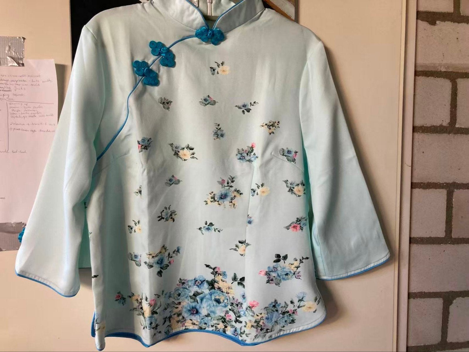 Nieuwe Hanfu top met bloemenprint en Chinese knopen, Maat 38/40 (M), Blauw, Nieuw, Ophalen of Verzenden