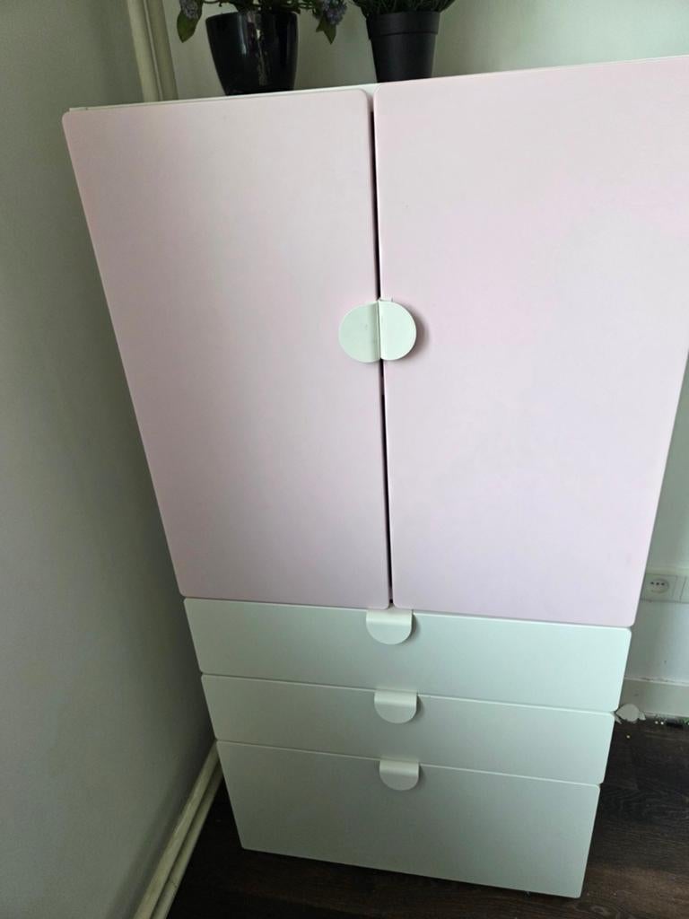 Ikea kast Smastad, Huis en Inrichting, Kasten | Boekenkasten, Gebruikt, 100 tot 150 cm, Ikea, 25 tot 50 cm