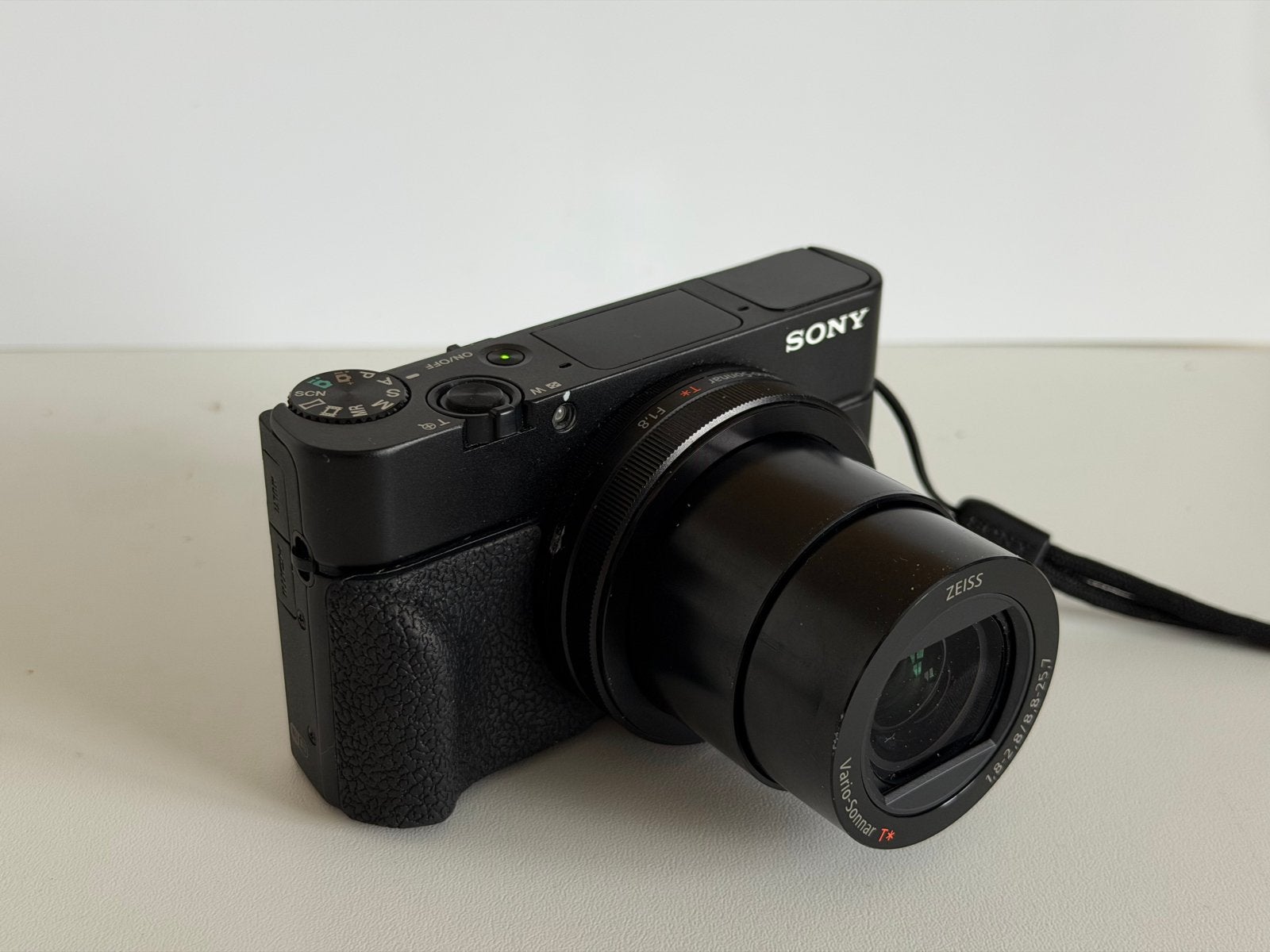 Sony RX100 III, Audio, Tv en Foto, Fotocamera's Digitaal, Beeldstabilisatie, Ophalen of Verzenden, Zo goed als nieuw, Compactcamera