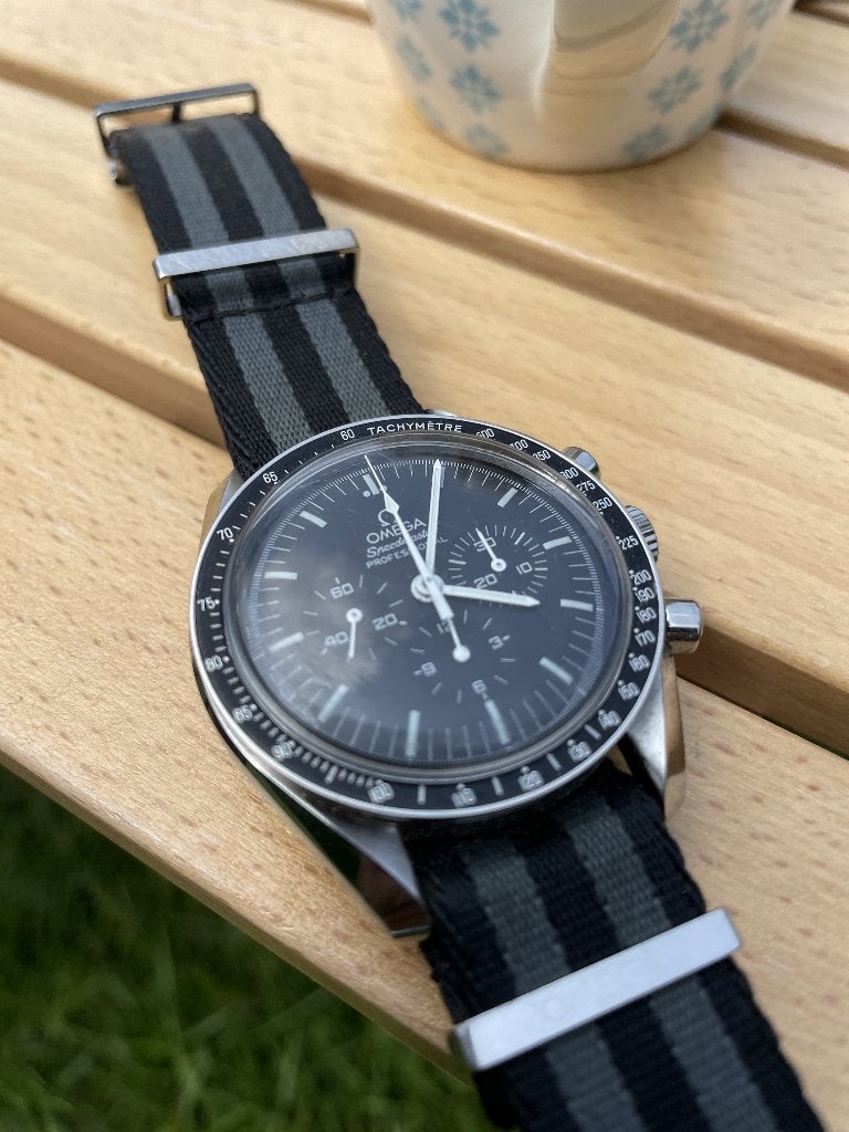 Omega Speedmaster met James Bond Nato band, Gebruikt, Staal, Polshorloge, Overige materialen